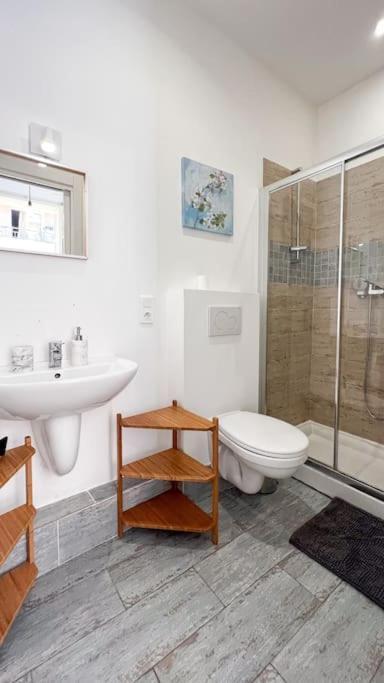 בוסוליי Chambre Moderne Proche Monaco G מראה חיצוני תמונה